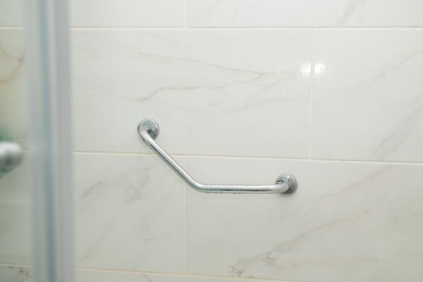 Cost of Mobility Shower Installation in Mount Juliet